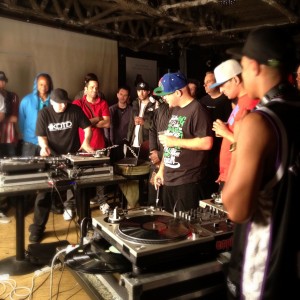 Cancer the Crab vs E-Flip. Photo by @TOBattleBlog